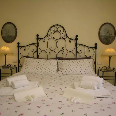 Lo Sdrucciolo Guest house